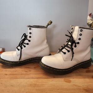 Dr. Martens White Air Wair Size 7 Ladies